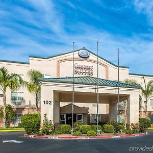 Comfort Suites Fresno River Park